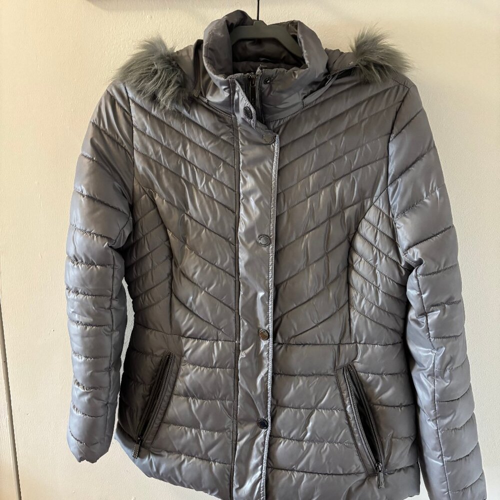 Kenneth Cole Women's Puffy Jacket Medium w/ Fur Hood